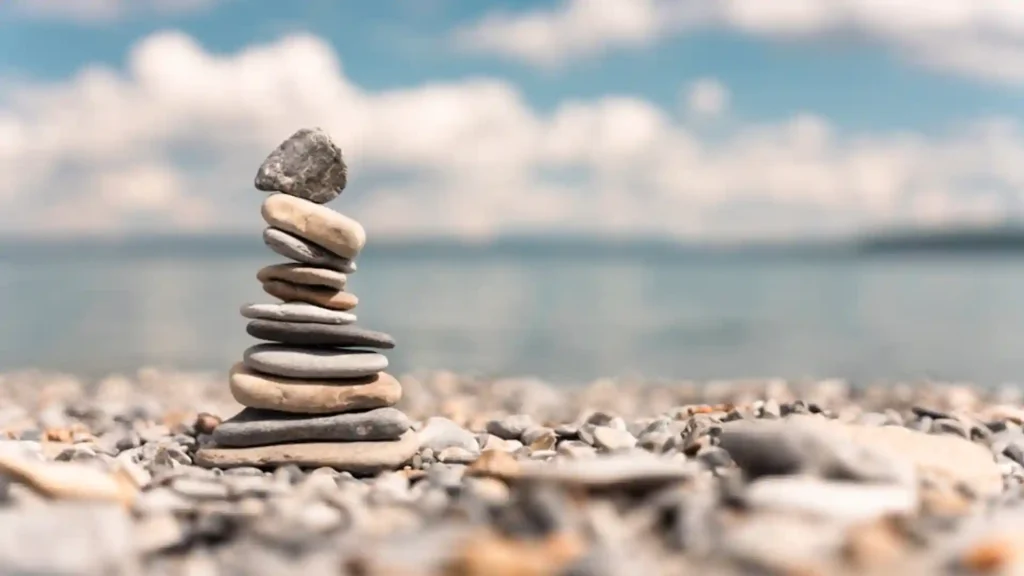 Hochsensibilität & Typus, Steinturm am Strand