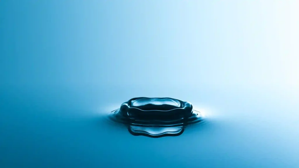 Warum die STILLE STUNDE für sensible Menschen so wichtig ist, Wassertropfen